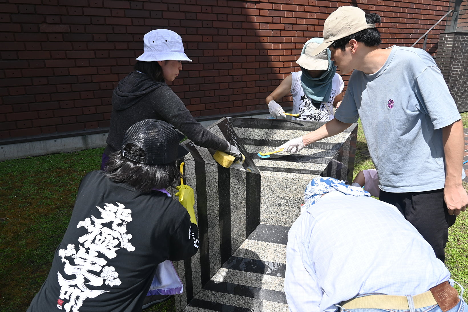 20230919 野外彫刻清掃